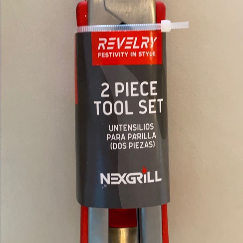 2 Piece Grill Set - Picture 3 of 6